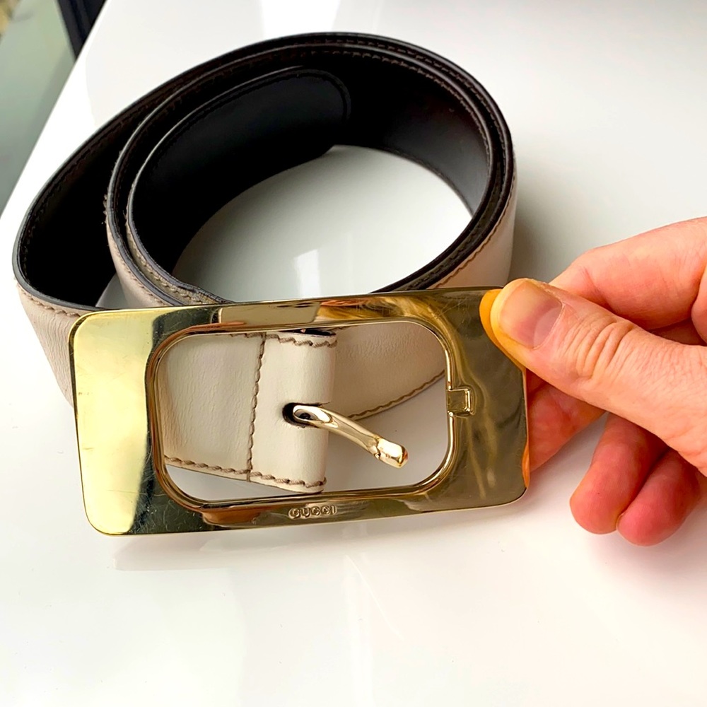 Gucci white leather belt, authentic, gold buckle